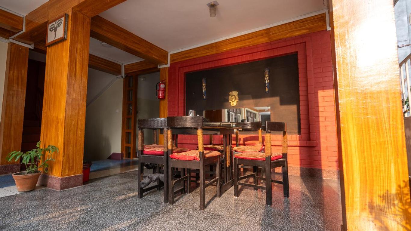 Hotel Shree Tara カトマンズ エクステリア 写真