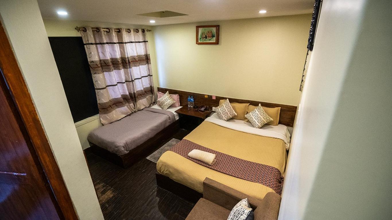 Hotel Shree Tara カトマンズ エクステリア 写真
