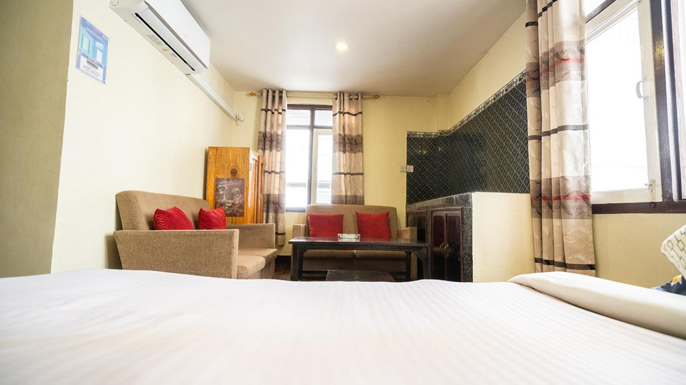 Hotel Shree Tara カトマンズ エクステリア 写真